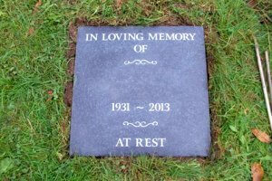 Bath & Wells Churchyard Cremation Tablet Memorials - Appleby & Childs