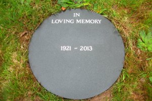 Bath & Wells Churchyard Cremation Tablet Memorials - Appleby & Childs