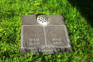 Exeter & Salisbury Dioceses Churchyard Cremation Tablet Memorials - Appleby & Childs