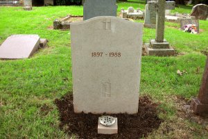 Appleby & Childs Headstone Memorials in Somerset, Dorset & Wiltshire